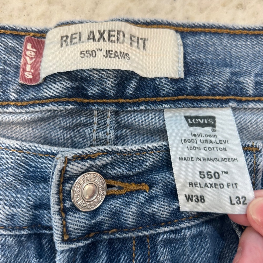 Levis 550 Relaxed Fit Jeans Mens‎ 36x30 (measured) Blue Medium Wash Tapered Leg - Picture 3 of 8
